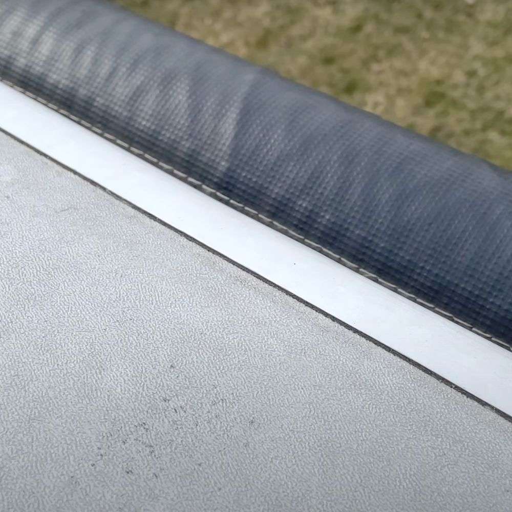 Dach Reparaturband mit MicroSealant®